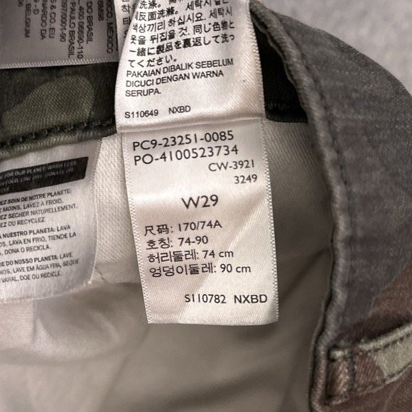 Levi's Carrier‎ Camo Cargo Shorts Men's 30* Woodland Utility Heavyweight Cotton - Picture 8 of 10